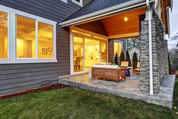 Cost of Back Porch Construction in Cheyenne