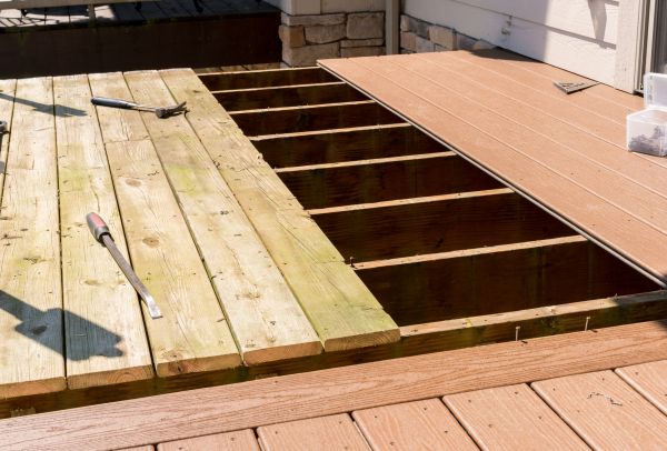 Cost of Deck Floor Replacement in Cheyenne
