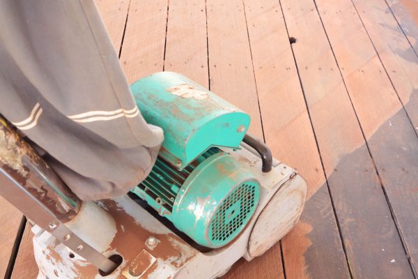 Cost of Cedar Deck Sanding in Cheyenne